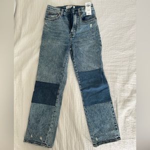 BRAND NEW A&F Ankle Straight Ultra High Rise Jeans